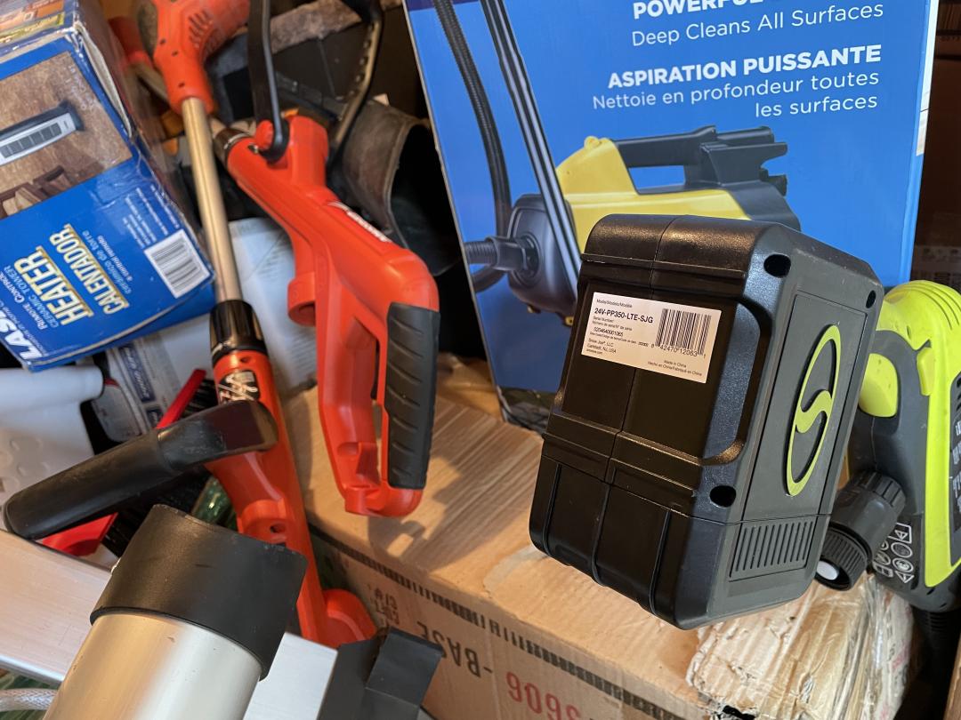 Storage Unit Auction in Salem, VA at AAAA Self Storage SA ends on